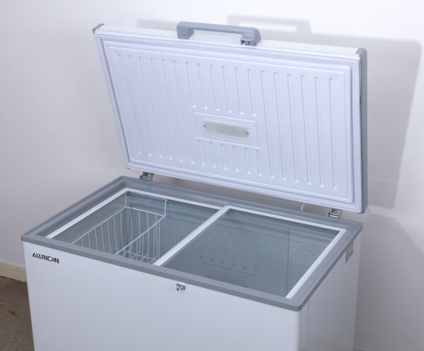 Solar Freezer - Image 12